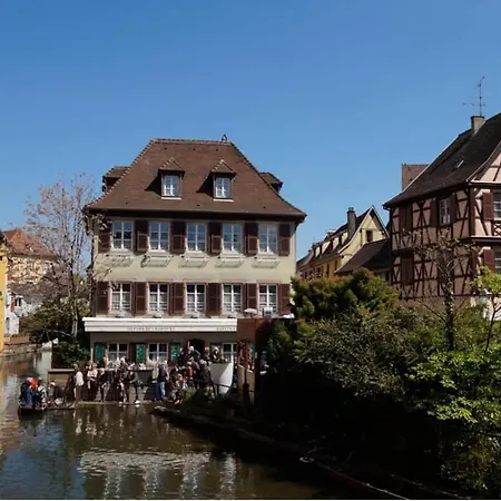 60 M² Avec Parking - Proche Centre De